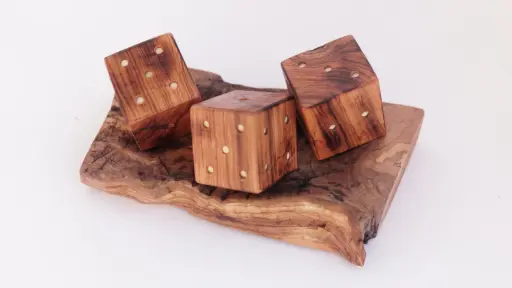 קוביות עץ זית בעבודת יד – סט דקורטיבי יוקרתי